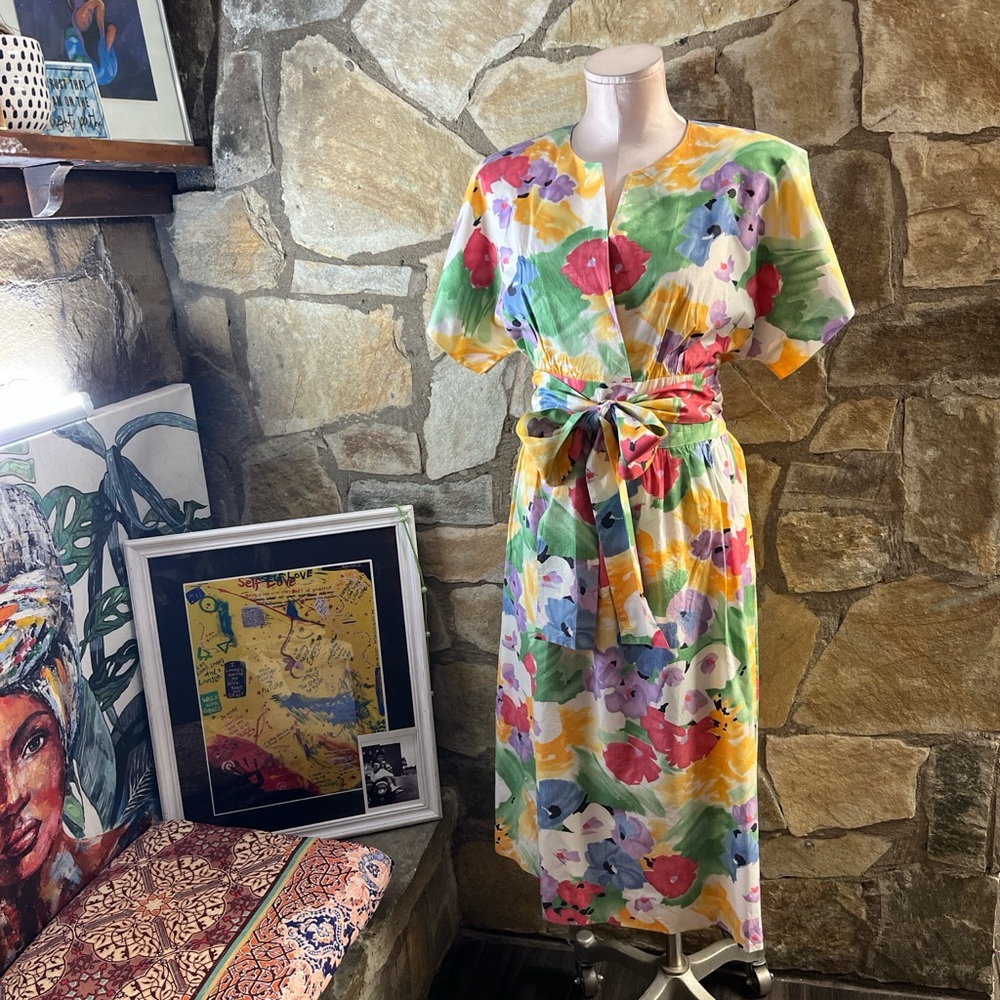 Floral Tie-Waist Midi Dress in Multicolor